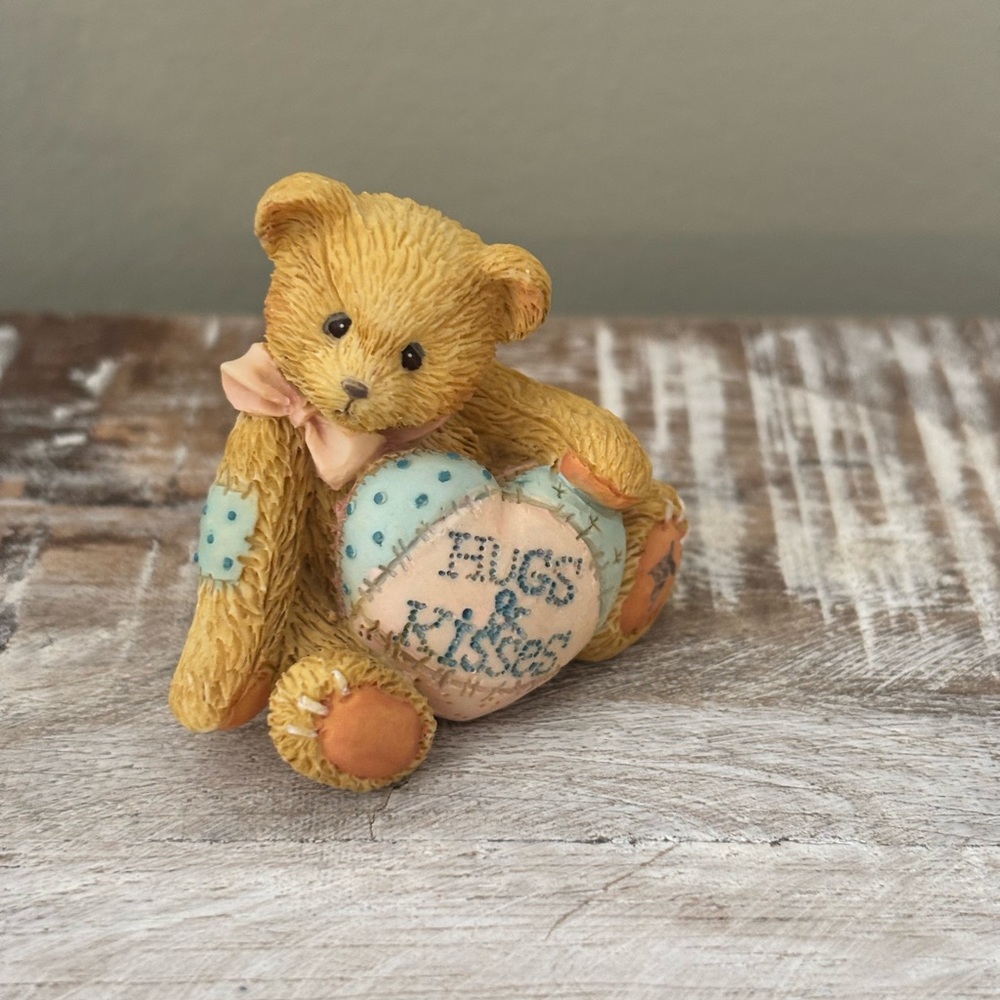 Cherished Teddies hugs and kisses bear